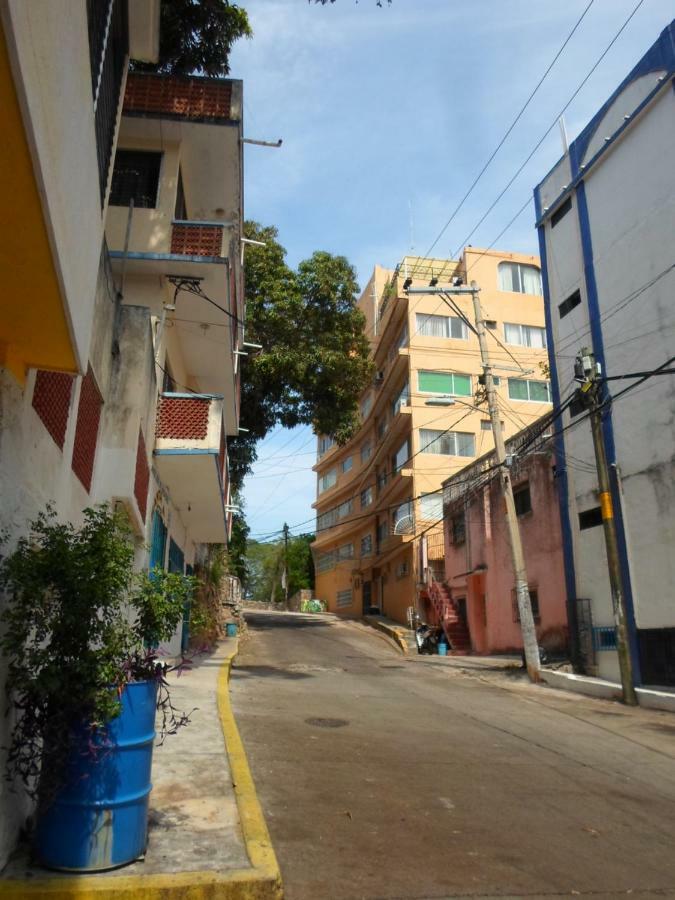 Casa De Huespedes Santa Fe Acapulco Hotel Buitenkant foto